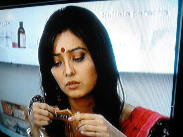  - l_Pavitra Rishta ep de joi_l