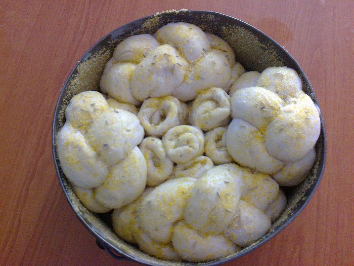 Paine decorativa - cu rozmarin - Culinar 1