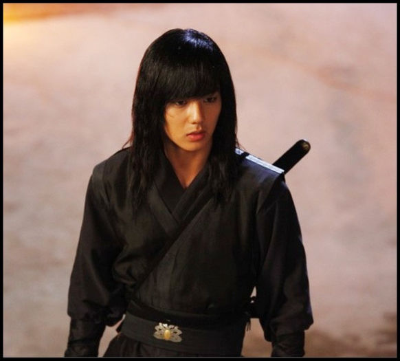 capture-20130704-135226 - x_Warrior Baek Dong Soo