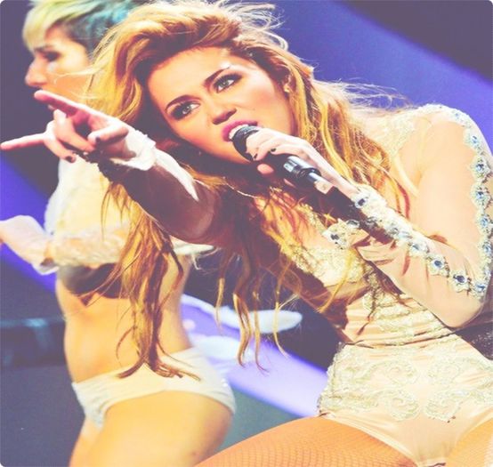 ► ► ► day 94 . - imperfections equal beauty