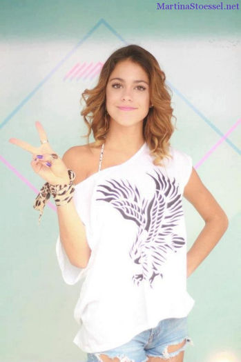 -Martina-Stoessel