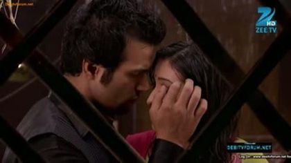 408640_539858982691047_1118496973_n - xxArjun and Purvi-Romantic Nightxx