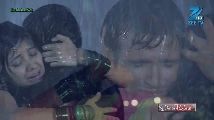 1003832_610540618956216_1247913063_n - xxArjun and Purvi-Romantic Nightxx