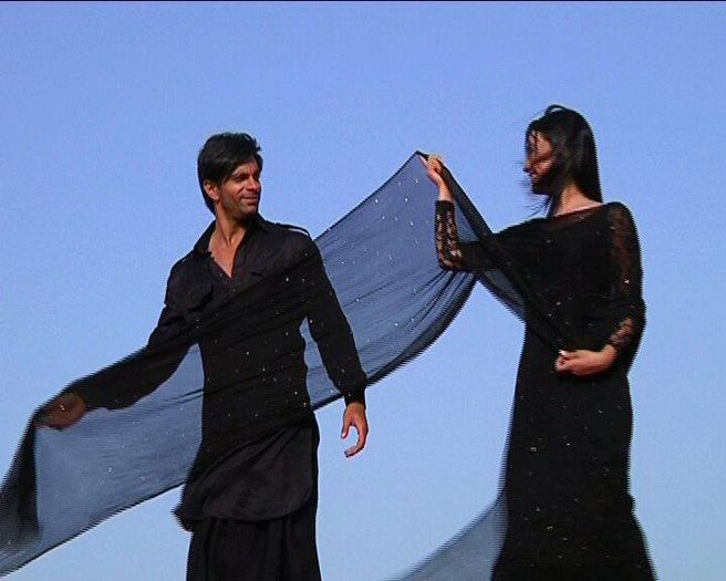 996835_288473011299411_445041411_n - Karan Singh Grover