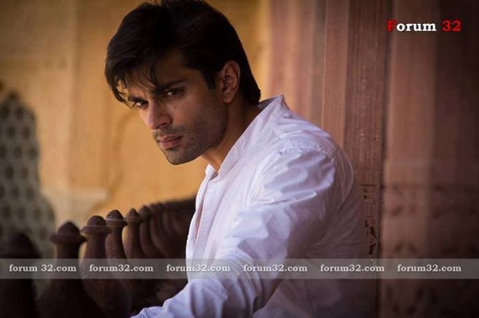 1003895_288905841256128_149994482_n - Karan Singh Grover