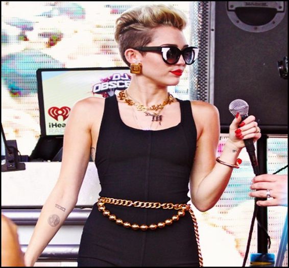 ► ► ► day 122 . - imperfections equal beauty