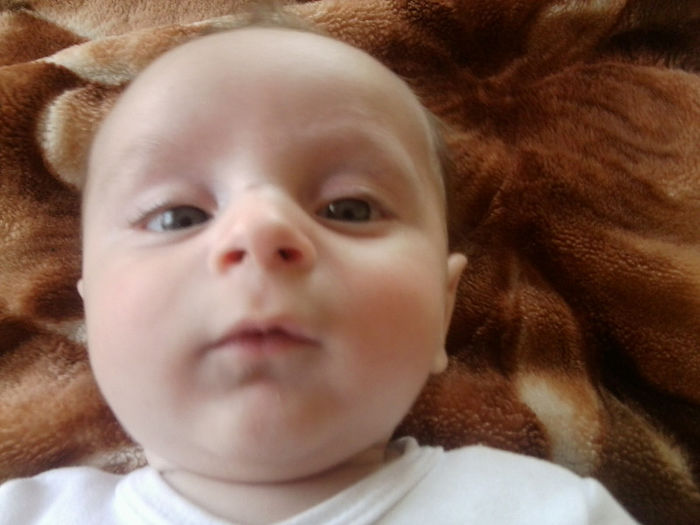 Fotografie3743 - un bebe mic -2013
