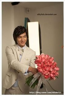 - Lee Min -Hoo