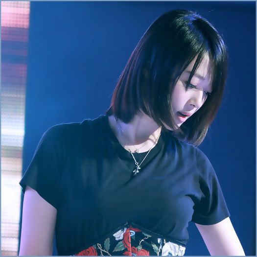 `.. Pff..si era singurul loc..fara ea.  .. [ae tranteste pe jos] .. - l - x - Episodul 58 - x - l