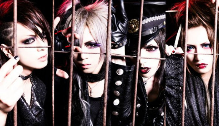 Diaura in prezent - 00-Kei Hey-00