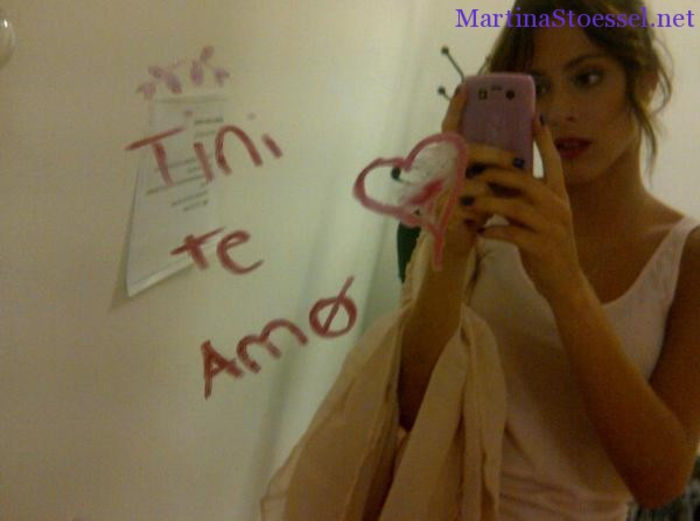 Martina-Stoessel-fotos-espejo-5 - Poze rare Violetta