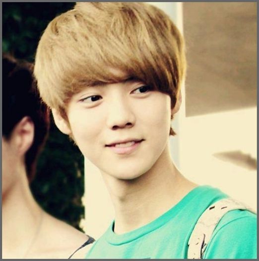 (LH) Pentru ca .. pentru ca .. sunt mai mare decat ea :-w :D.