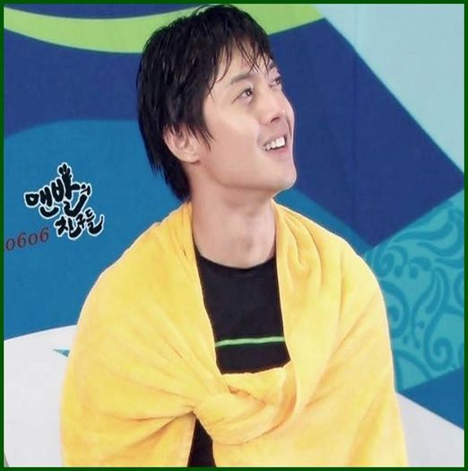 (HJ) Eu sunt mai mare decat tine , si imi vorbesti obraznic :)) .