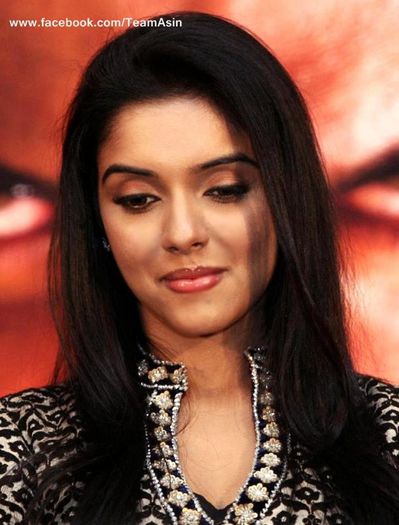 1044040_510467692352281_2035176109_n - Asin Thottumkal