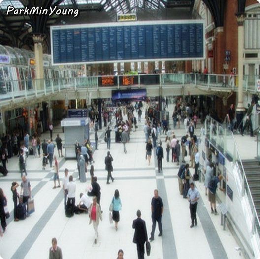 Pe undeva prin aeroport..: