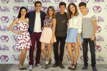 90748451_OKUJQQH - Violetta