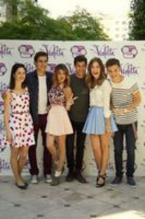 90748454_XTITNEH3 - Violetta