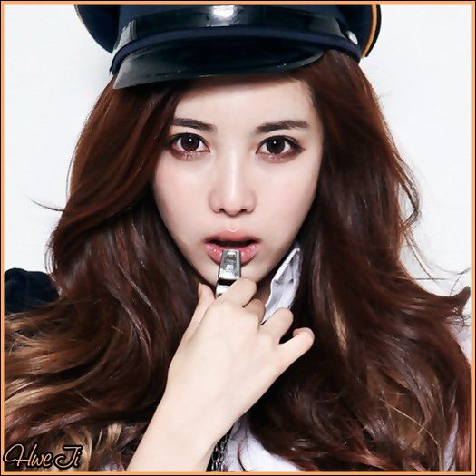 ✿ .. (merge langa el;se uita si ea) .. Uuu..chiar ca woa. 8-> .. ^^ ..