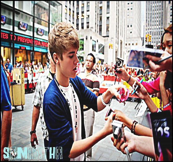 Pff ! *face poze;;le sa autografe*