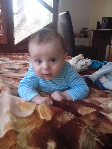 new folder 2 060 - un bebe mic -2013