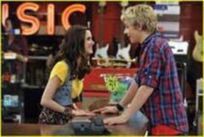 54866610_AOHTOAV2 - Austin And Ally