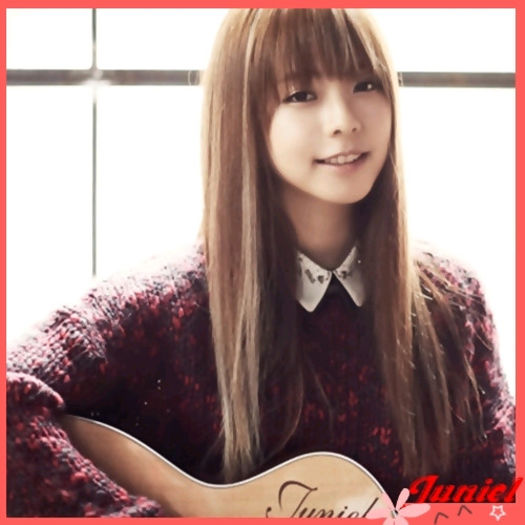 .J. Pai tu.. [aratand spre Lulu] ..ai putea fi Yonghwa.. iar Seob, Ki. :))