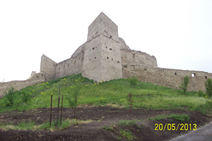 100_7557 - CETATEA TARANEASCA DIN RUPEA JUD BRASOV