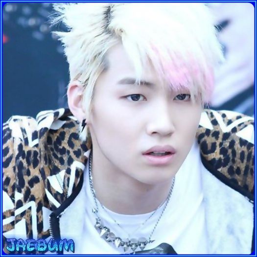 <3 .. Lupisor? :-? .. Aveti lupi? o.o .. :)) .. [se pune pe canapea] .. - l - x - Episodul 64 - x - l