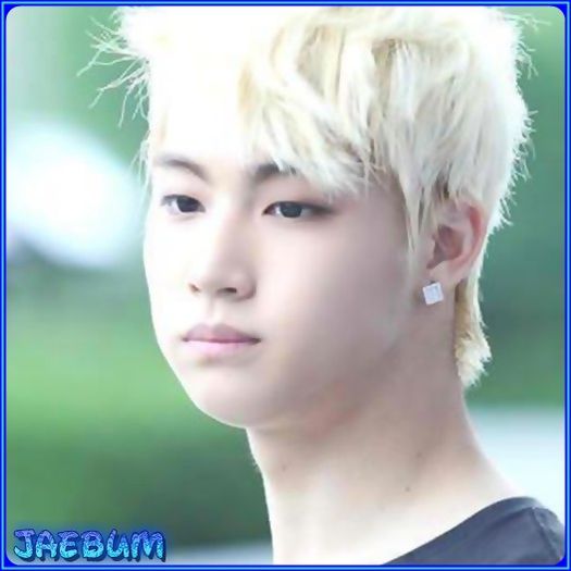 <3 .. Singur nu ma duc. [-( .. :)) ..