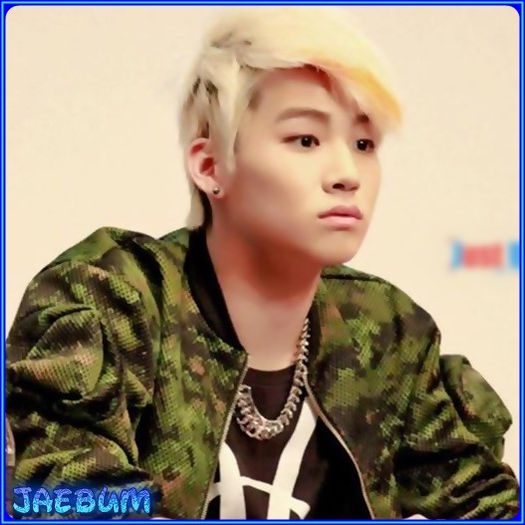 <3 .. Iti pare bine,haa? :-w .. :)) .. [arunca cu o perna in ea] .. Oops. :-" ..