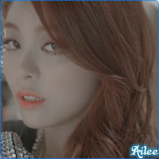 ♡ [ia perna|se duce langa el] Ultima dorinta? :) [il loveste tare cu perna]