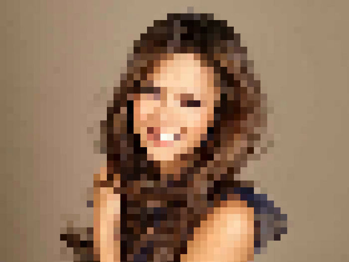 Nina Dobrev - Ghiceste Vedeta