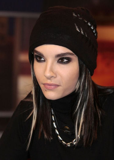 bill-bill-kaulitz-10403638-712-1000 - Bill Kaulitz