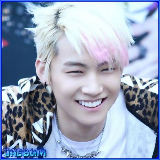 <3 .. Te provoc sa..vorbesti in rime..10 min. ;;) ..