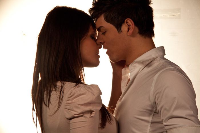 img_8924 - POZE CU FETE ARTISTICE