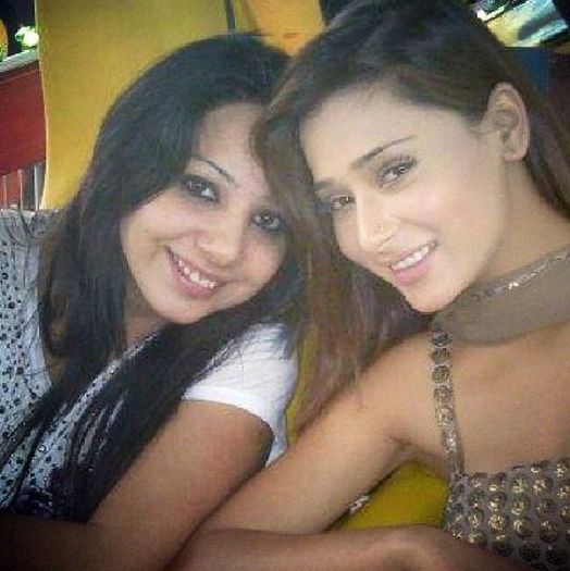 5 - sara khan24