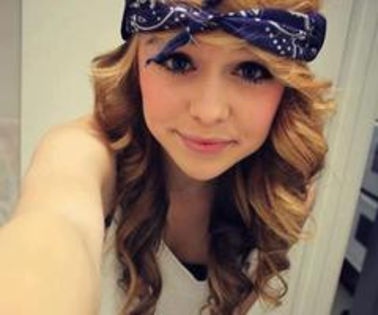 thumb - xo_Acacia Clark_xo