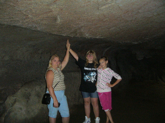 P1090085 - La Pestera Bolii 14 07 2013