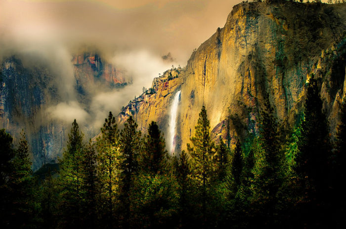 cascada_munte