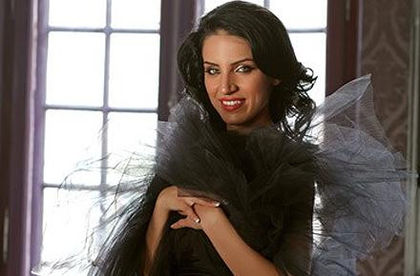 adelina-pestritu43456576