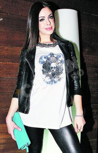 05_394127-X-Natalia_Mateut_08_-jpg