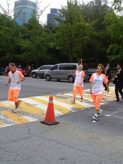 running man - 2NE1 5