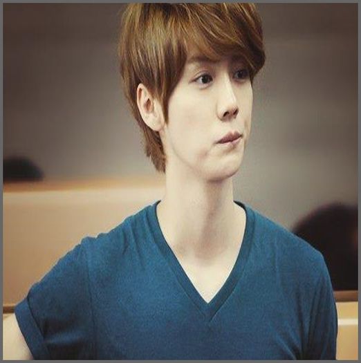 (LH) ..Imposibil..are ochi peste tot..