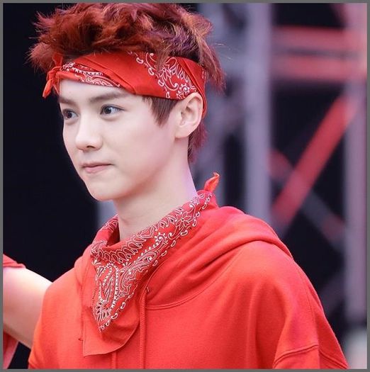 (LH) ..Aia se crede in desene. :|