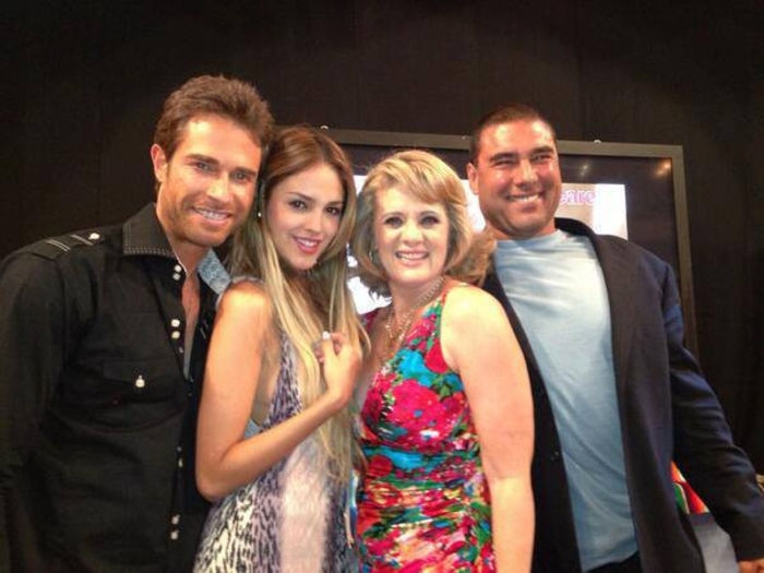 426736_379138902191672_1379258944_n