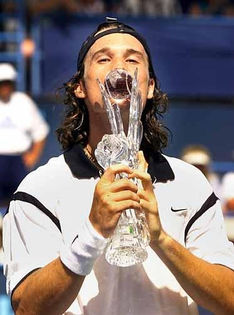 Carlos_Moy__1250932702_1 - Carlos Moya