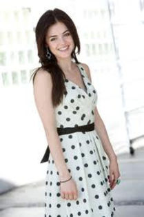 56565 - Lucy Hale