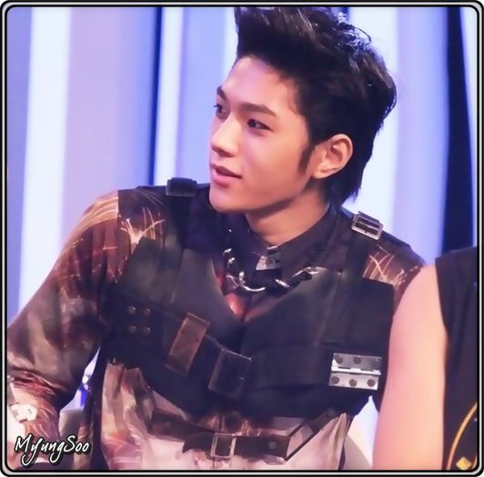 ∞ .. Seob e simplu. :-? .. Mie`mi place Seobica. ^^ ..