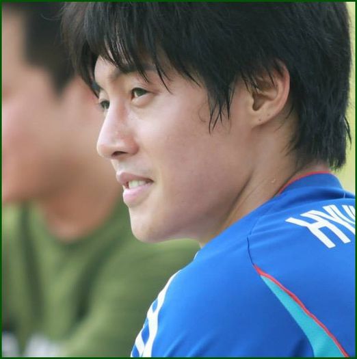 ;- Okay, am plecat..vorbim mai incolo. :)..[pleaca la baieti, da mana cu Ki] Ai ajuns si tu.:))