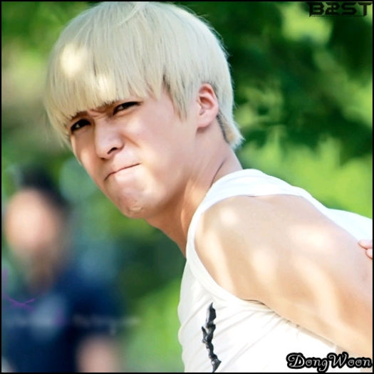 [D.W] ..Uite Kai ca a venit. :>